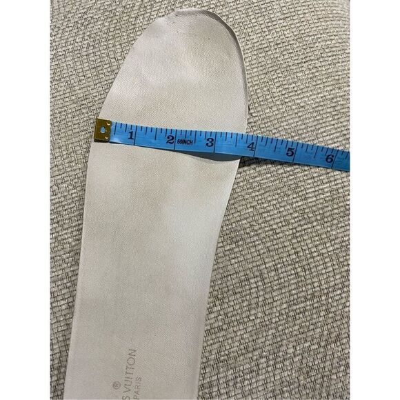 Size 43/44-10 1/2 Louis Vuitton ultra soft leather sneakers with floral detail. - Picture 14 of 15